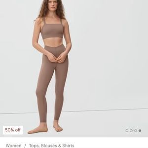 Everlane Perform Crop Top Size Large NWT